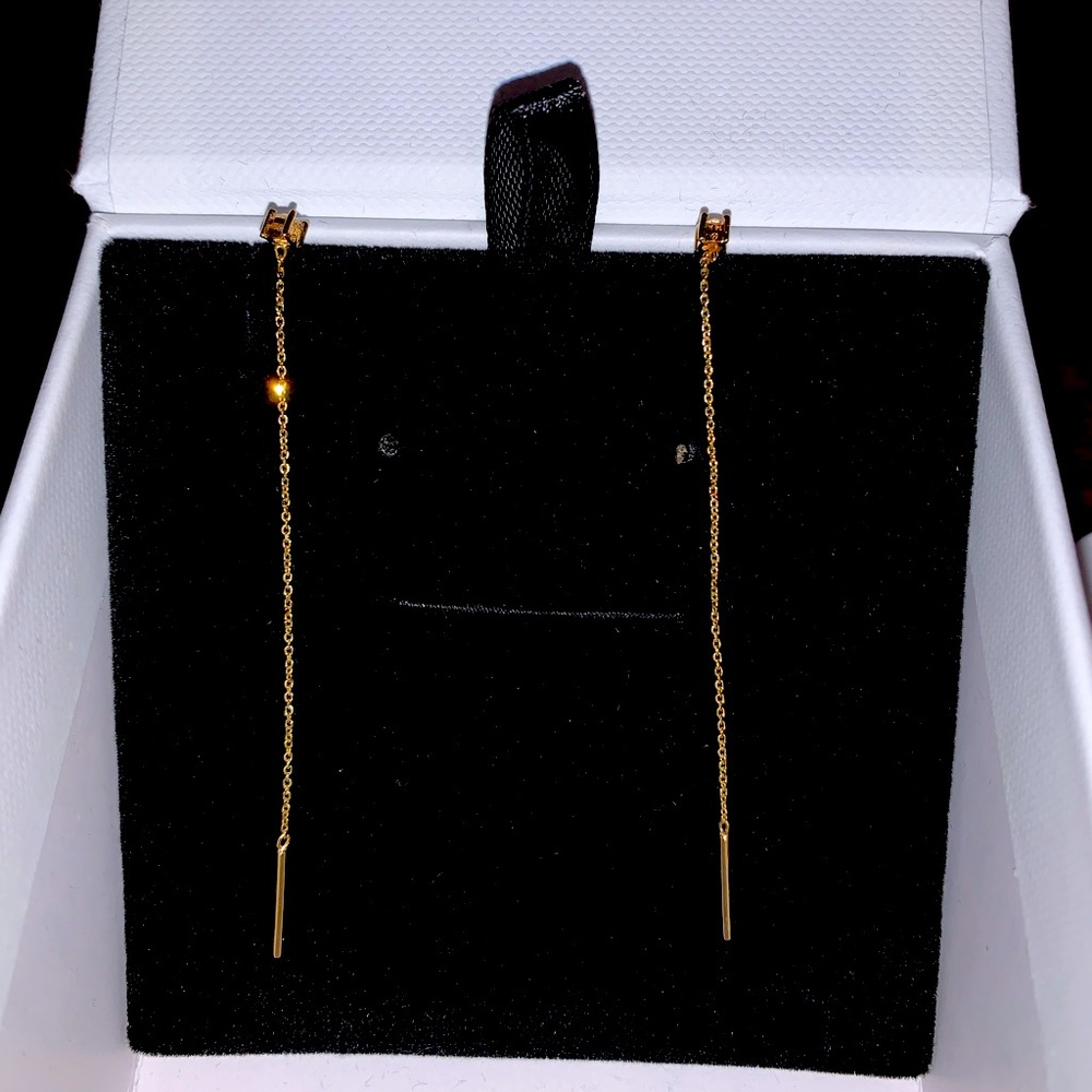 Mejuri Sapphire threaders